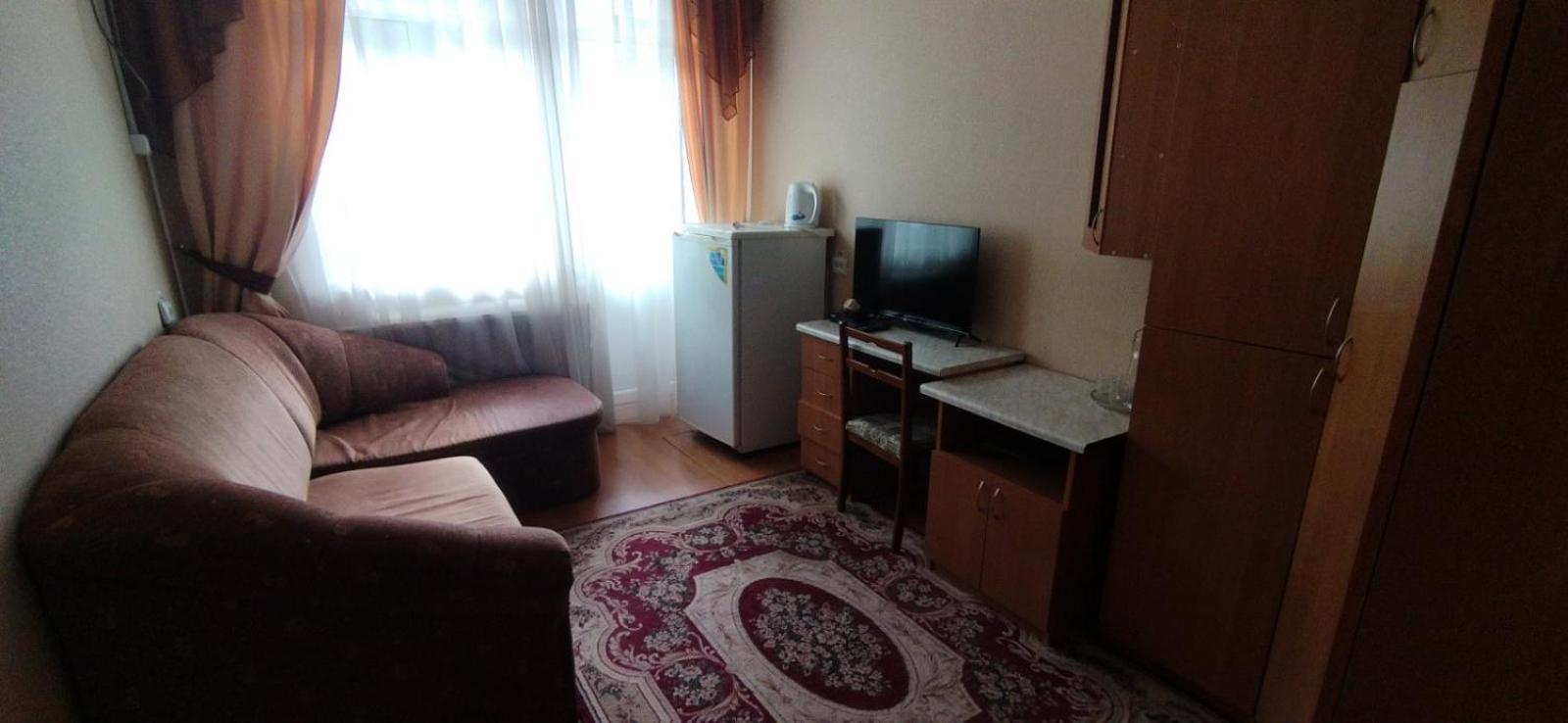 萨塔尼夫 Санаторій Збруч酒店 外观 照片